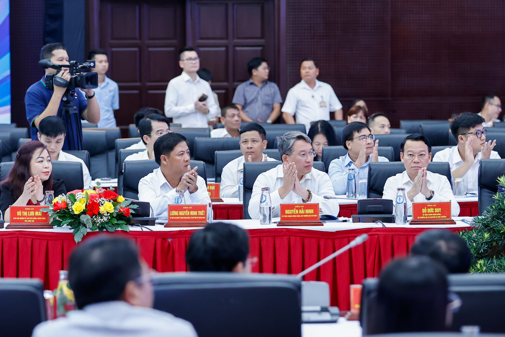 Thủ tướng chủ trì Hội nghị triển khai Nghị quyết 136 của Quốc hội về thành phố Đà Nẵng- Ảnh 2. Thủ tướng chủ trì Hội nghị triển khai Nghị quyết 136 của Quốc hội về thành phố Đà Nẵng- Ảnh 2.