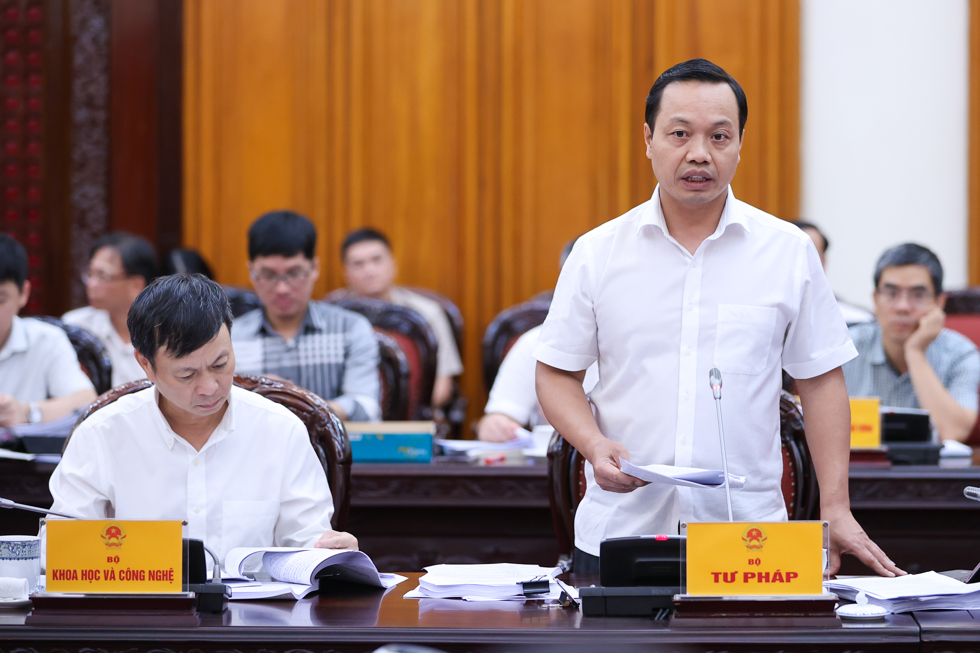 Thủ tướng: Nghiên cứu mở rộng cơ chế huy động nguồn lực cho phát triển- Ảnh 4. Thủ tướng: Nghiên cứu mở rộng cơ chế huy động nguồn lực cho phát triển- Ảnh 4.