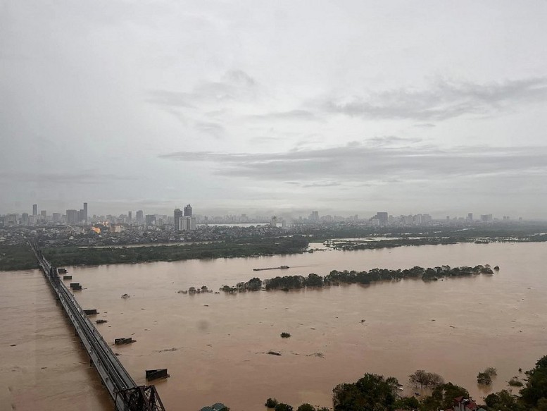 Thủ tướng chỉ đạo tập trung ứng phó lũ lớn, đảm bảo an toàn đê điều- Ảnh 1. Thủ tướng chỉ đạo tập trung ứng phó lũ lớn, đảm bảo an toàn đê điều- Ảnh 1.