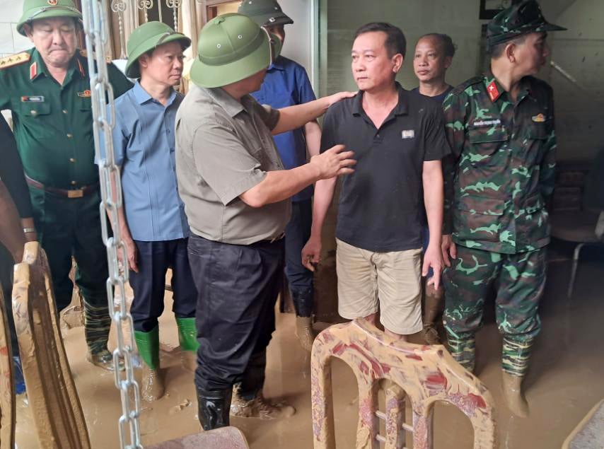 Thủ tướng Phạm Minh Chính tới Yên Bái chỉ đạo ứng phó, khắc phục hậu quả mưa lũ, thiên tai- Ảnh 2. Thủ tướng Phạm Minh Chính tới Yên Bái chỉ đạo ứng phó, khắc phục hậu quả mưa lũ, thiên tai- Ảnh 2.