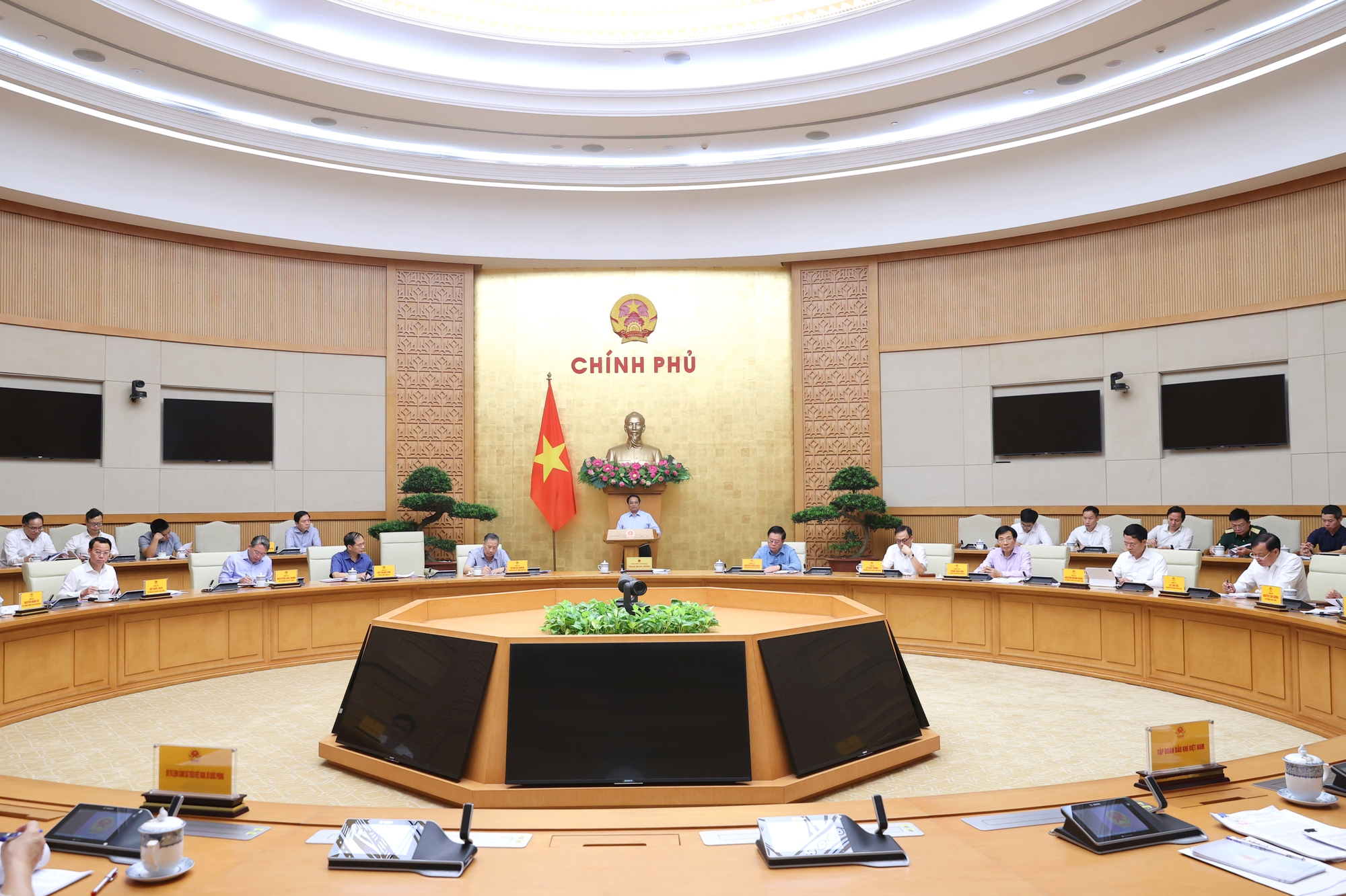 Thủ tướng Chính phủ Phạm Minh Chính chủ trì cuộc họp về công tác Biển Đông - Hải đảo- Ảnh 2. Thủ tướng Chính phủ Phạm Minh Chính chủ trì cuộc họp về công tác Biển Đông - Hải đảo- Ảnh 2.