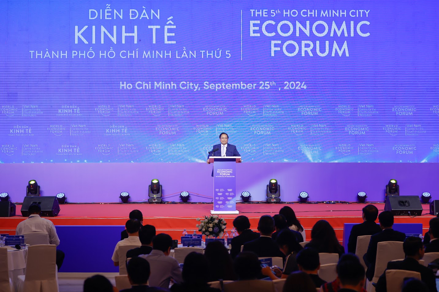 TỔNG THUẬT: DIỄN ĐÀN KINH TẾ TPHCM 2024 - THỦ TƯỚNG CHỦ TRÌ PHIÊN ĐỐI THOẠI CHÍNH SÁCH- Ảnh 19. TỔNG THUẬT: DIỄN ĐÀN KINH TẾ TPHCM 2024 - THỦ TƯỚNG CHỦ TRÌ PHIÊN ĐỐI THOẠI CHÍNH SÁCH- Ảnh 19.