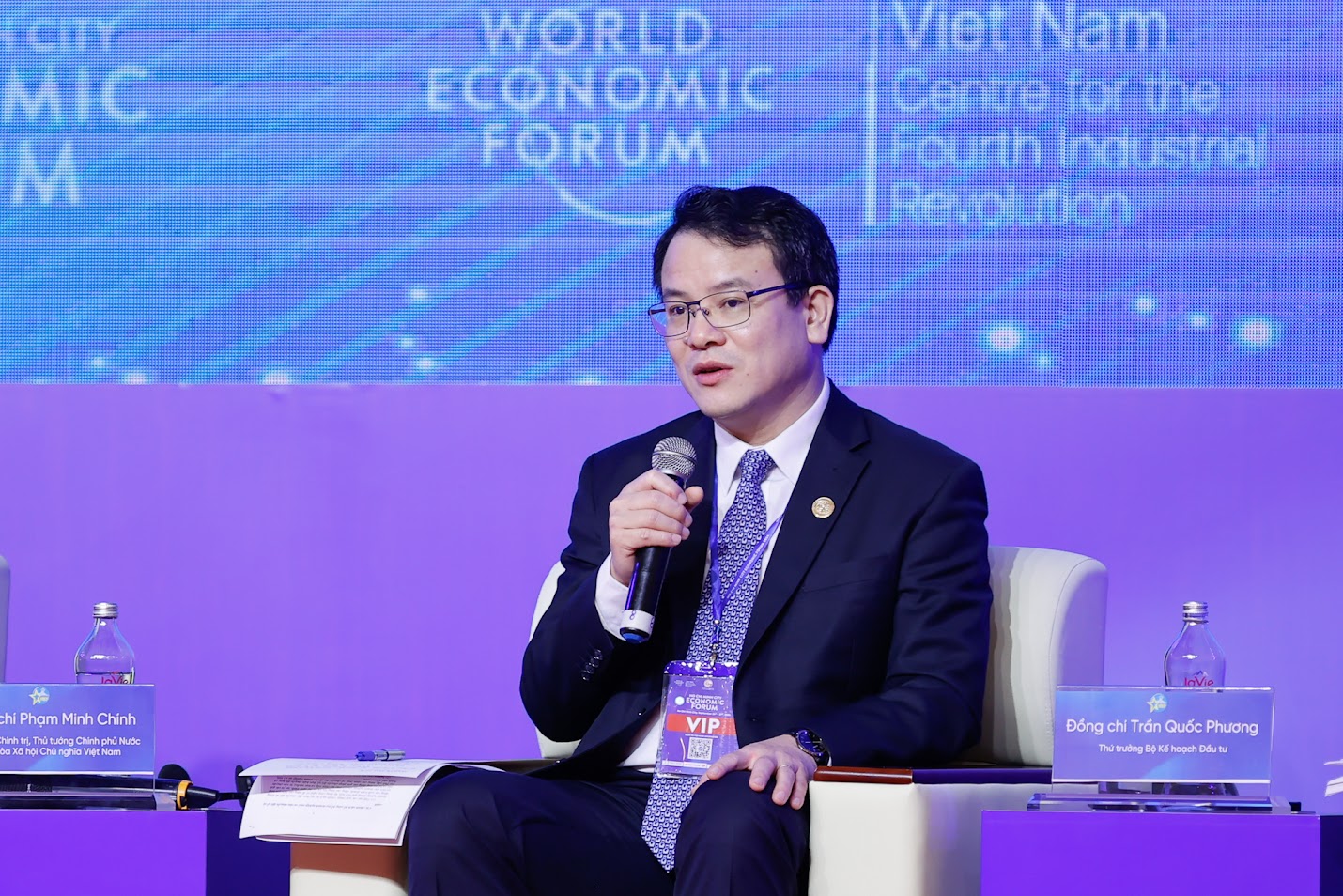 TỔNG THUẬT: DIỄN ĐÀN KINH TẾ TPHCM 2024 - THỦ TƯỚNG CHỦ TRÌ PHIÊN ĐỐI THOẠI CHÍNH SÁCH- Ảnh 14. TỔNG THUẬT: DIỄN ĐÀN KINH TẾ TPHCM 2024 - THỦ TƯỚNG CHỦ TRÌ PHIÊN ĐỐI THOẠI CHÍNH SÁCH- Ảnh 14.