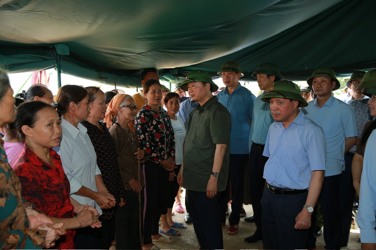 Phó Thủ tướng Trần Hồng Hà yêu cầu Thanh Hoá khẩn trương khôi phục hạ tầng xã hội thiết yếu bị ảnh hưởng bởi bão, lũ- Ảnh 7. Phó Thủ tướng Trần Hồng Hà yêu cầu Thanh Hoá khẩn trương khôi phục hạ tầng xã hội thiết yếu bị ảnh hưởng bởi bão, lũ- Ảnh 7.