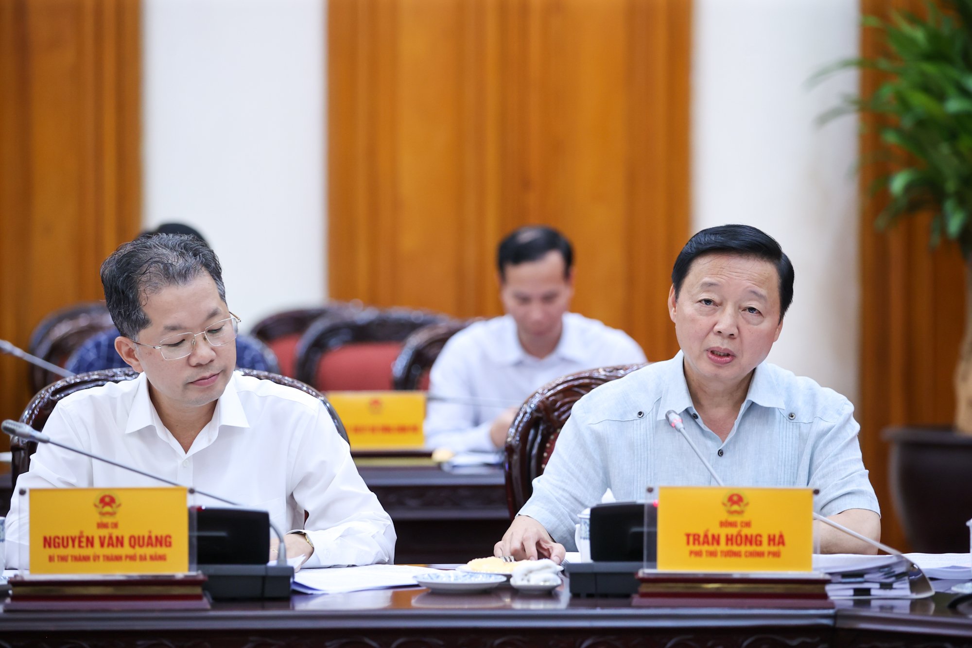 Thủ tướng chủ trì cuộc họp về xây dựng Trung tâm tài chính quốc tế tại Việt Nam- Ảnh 4. Thủ tướng chủ trì cuộc họp về xây dựng Trung tâm tài chính quốc tế tại Việt Nam- Ảnh 4.