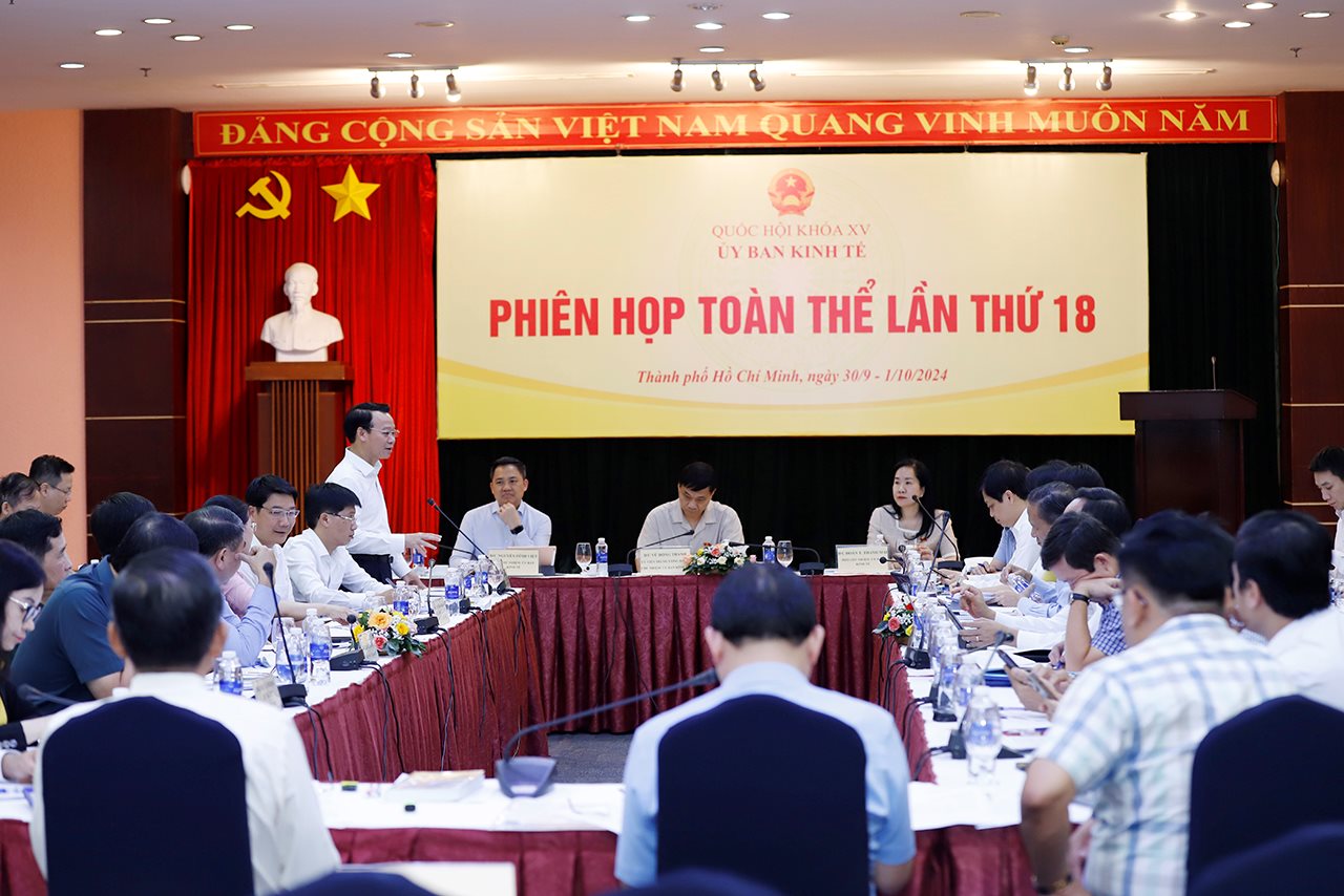 small_20241001_bt-hop-thuong-vu-ubkt_5.jpg
