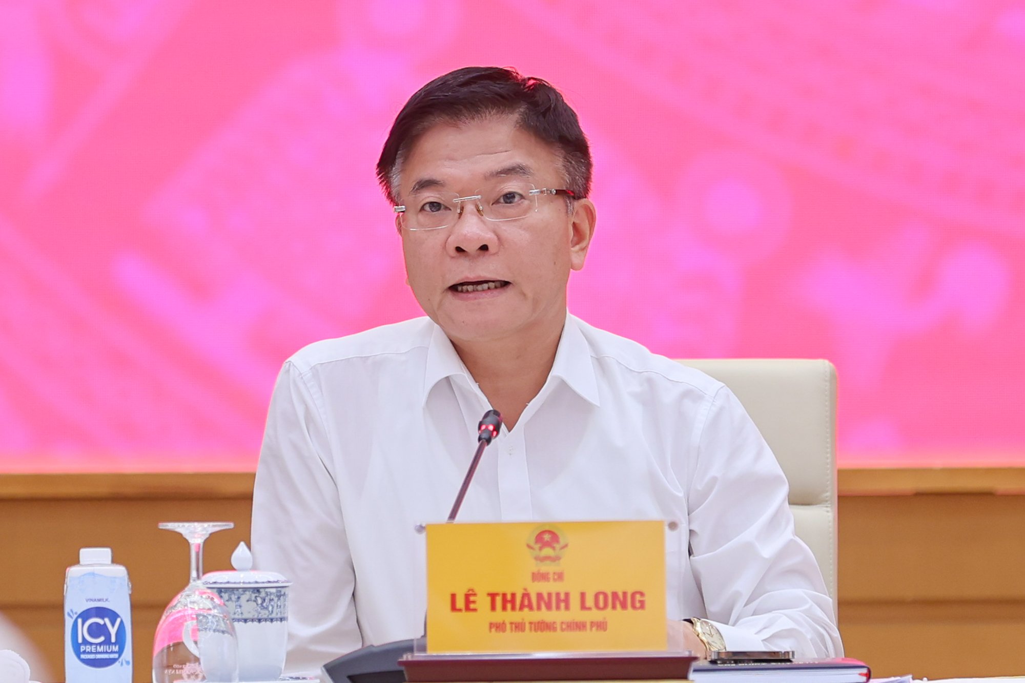Thủ tướng: Mỗi công dân Việt Nam sẽ đều có sổ sức khoẻ điện tử- Ảnh 6. Thủ tướng: Mỗi công dân Việt Nam sẽ đều có sổ sức khoẻ điện tử- Ảnh 6.