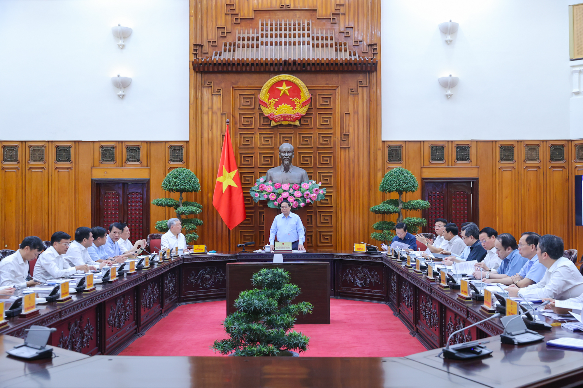 Thủ tướng: Đề xuất cơ chế đặc thù, đặc biệt cho Dự án đường sắt tốc độ cao Bắc-Nam- Ảnh 5. Thủ tướng: Đề xuất cơ chế đặc thù, đặc biệt cho Dự án đường sắt tốc độ cao Bắc-Nam- Ảnh 5.