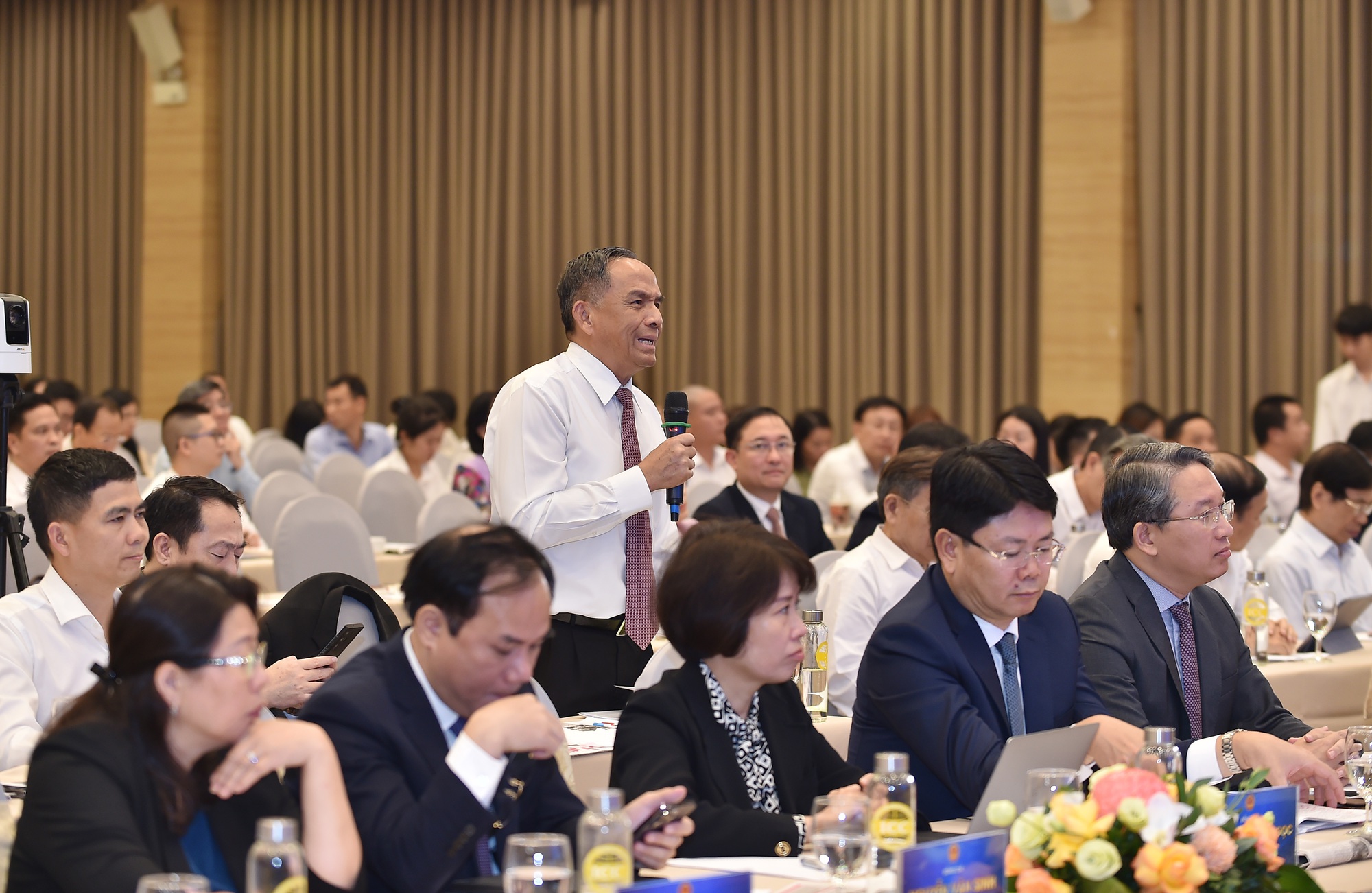 Công tác xây dựng thể chế 'không có ngày nghỉ, không có giờ hành chính'- Ảnh 6. Công tác xây dựng thể chế 'không có ngày nghỉ, không có giờ hành chính'- Ảnh 6.