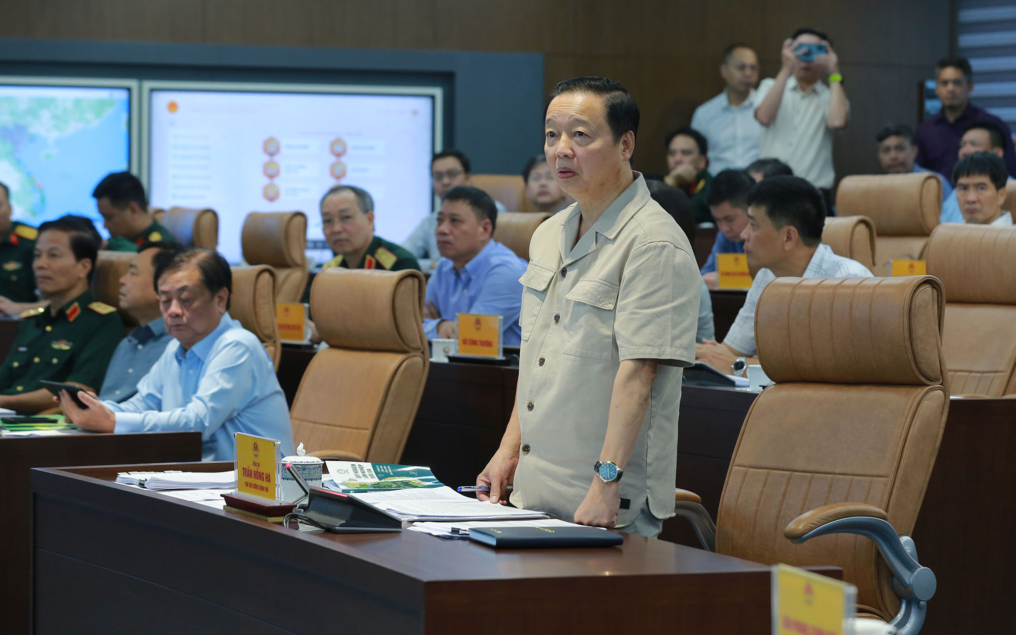 Đổi mới nhận thức, tư duy, nâng cao năng lực chỉ đạo, ứng phó thiên tai cực đoan, tình huống khẩn cấp- Ảnh 1. Đổi mới nhận thức, tư duy, nâng cao năng lực chỉ đạo, ứng phó thiên tai cực đoan, tình huống khẩn cấp- Ảnh 1.