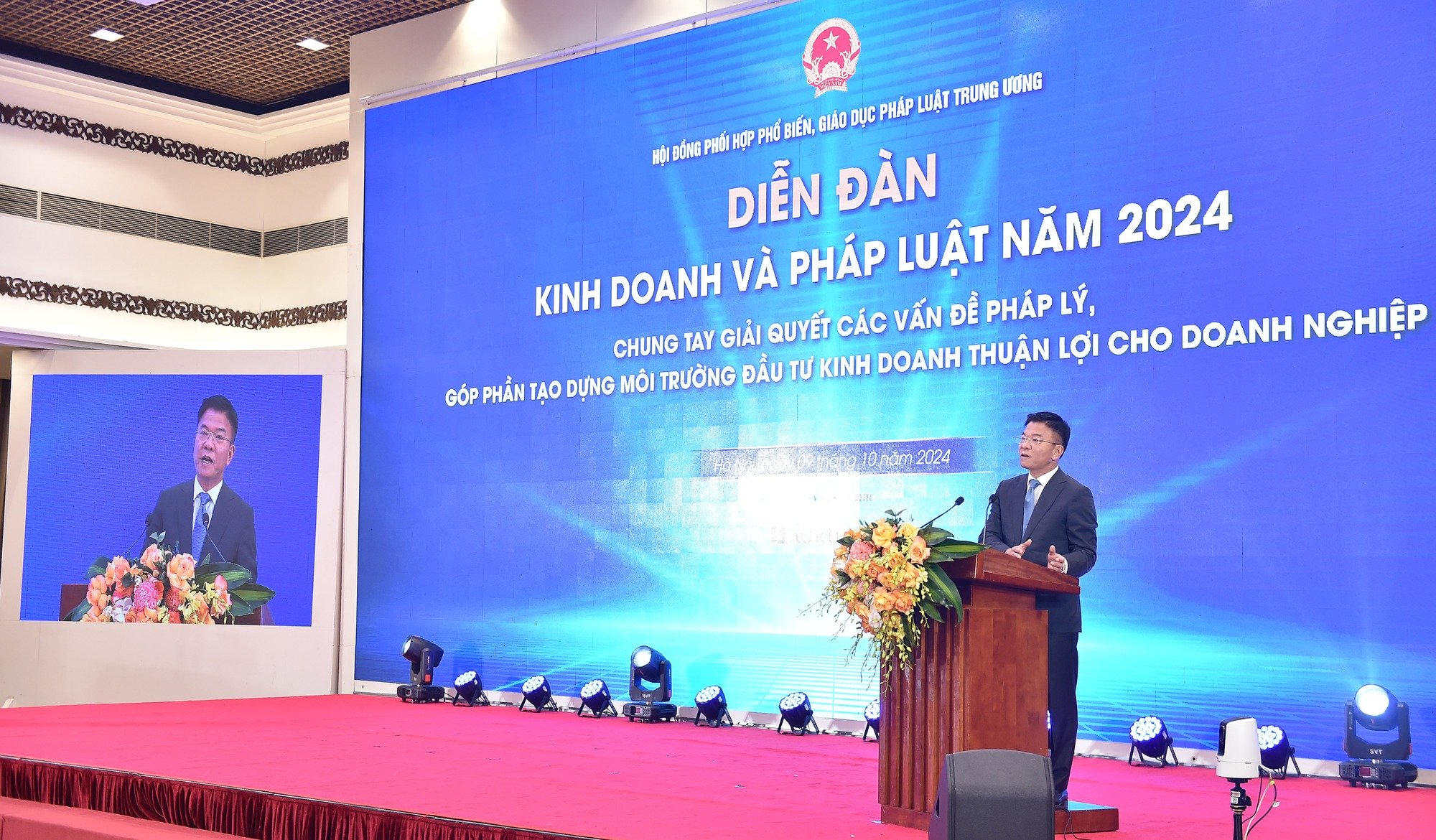 Công tác xây dựng thể chế 'không có ngày nghỉ, không có giờ hành chính'- Ảnh 3. Công tác xây dựng thể chế 'không có ngày nghỉ, không có giờ hành chính'- Ảnh 3.