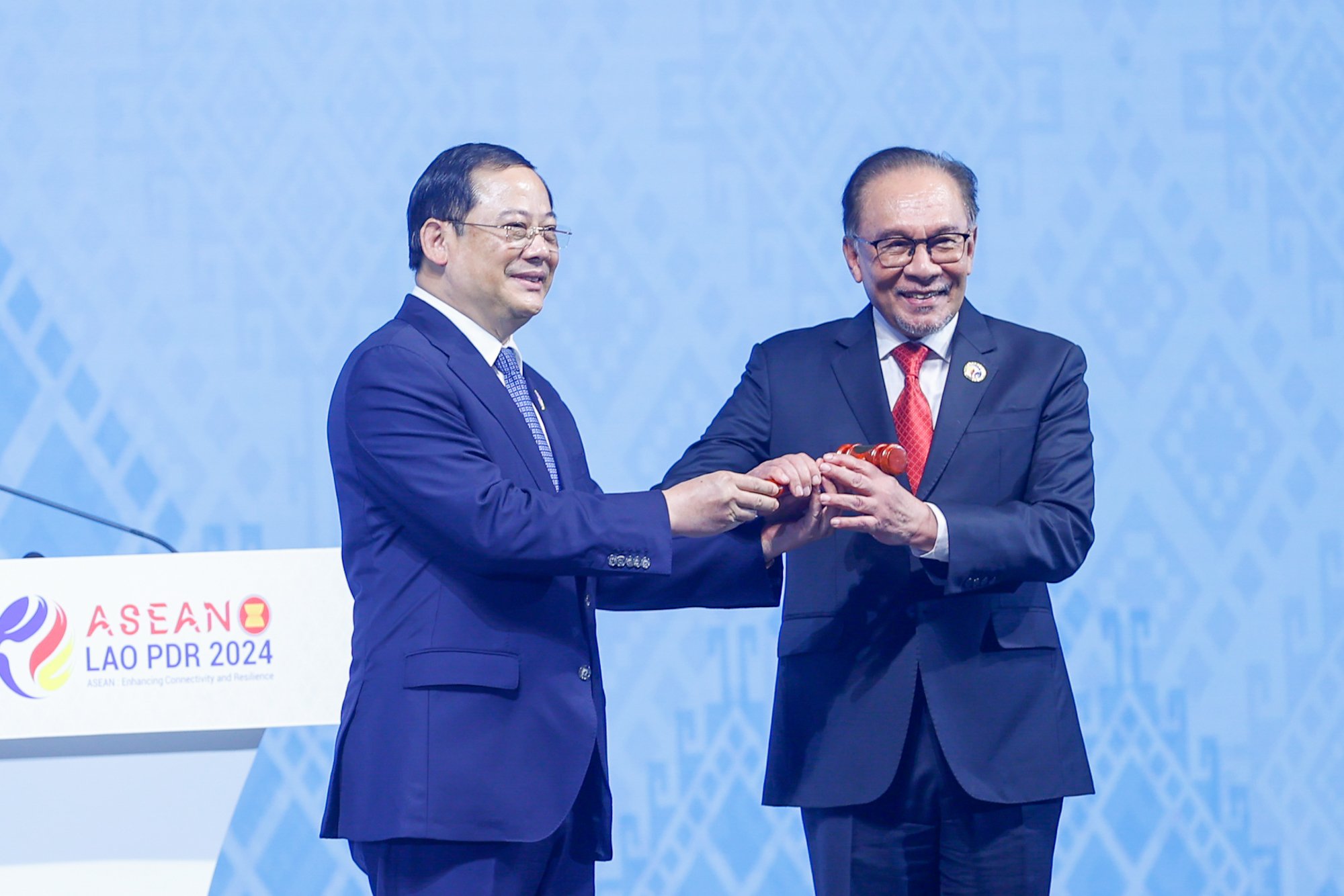 Thủ tướng dự Lễ bế mạc Hội nghị Cấp cao ASEAN- Ảnh 3. Thủ tướng dự Lễ bế mạc Hội nghị Cấp cao ASEAN- Ảnh 3.