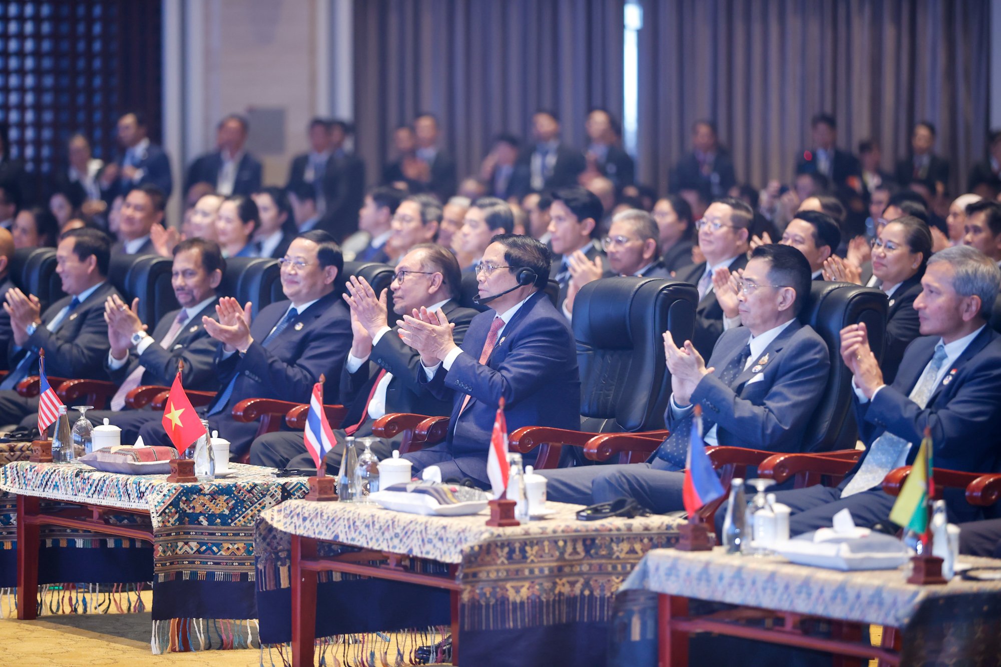 Thủ tướng dự Lễ bế mạc Hội nghị Cấp cao ASEAN- Ảnh 1. Thủ tướng dự Lễ bế mạc Hội nghị Cấp cao ASEAN- Ảnh 1.
