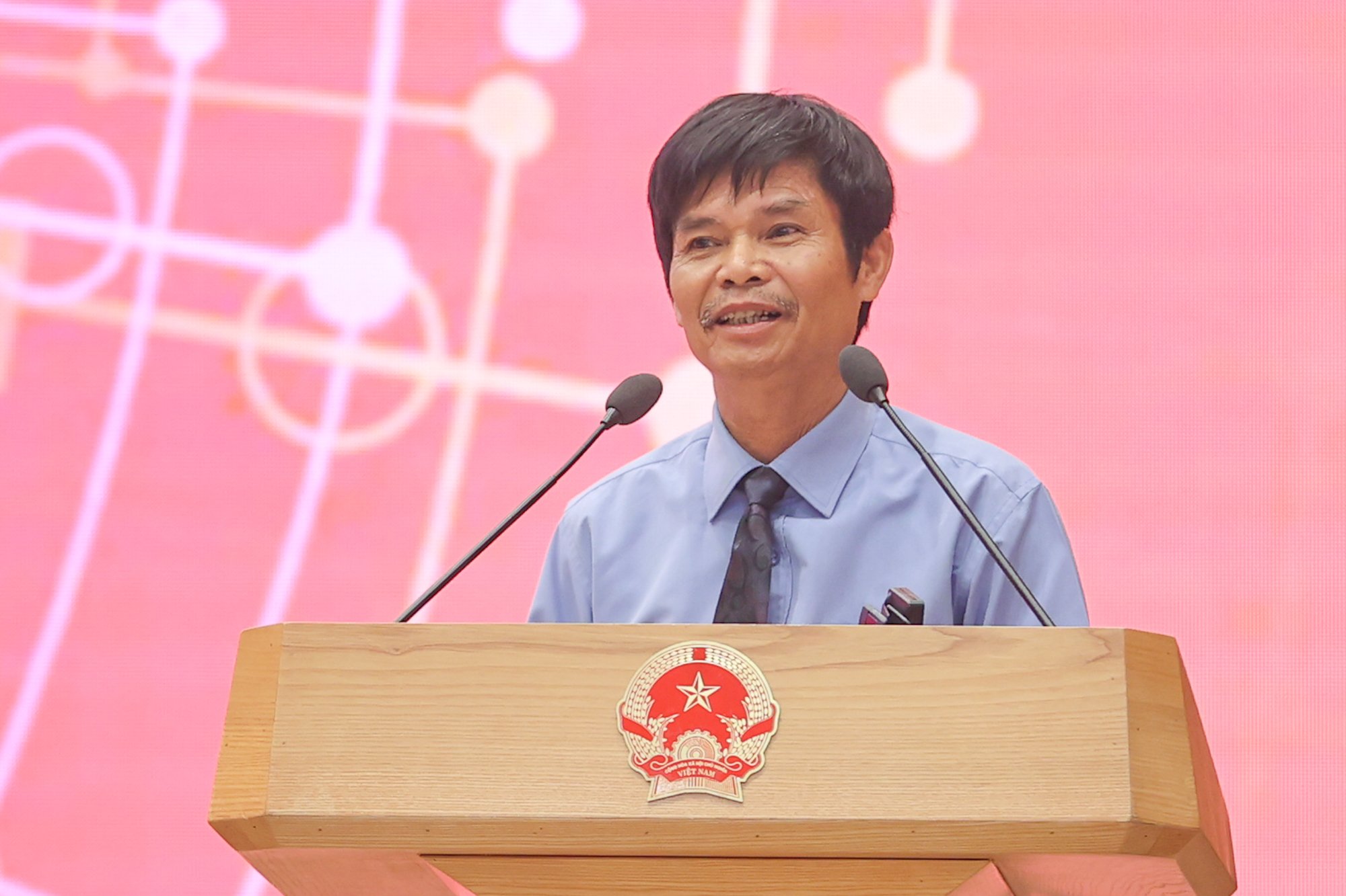 Thủ tướng: Đẩy mạnh 3 đột phá chiến lược số, thực hiện mục tiêu kép về chuyển đổi số- Ảnh 2. Thủ tướng: Đẩy mạnh 3 đột phá chiến lược số, thực hiện mục tiêu kép về chuyển đổi số- Ảnh 2.