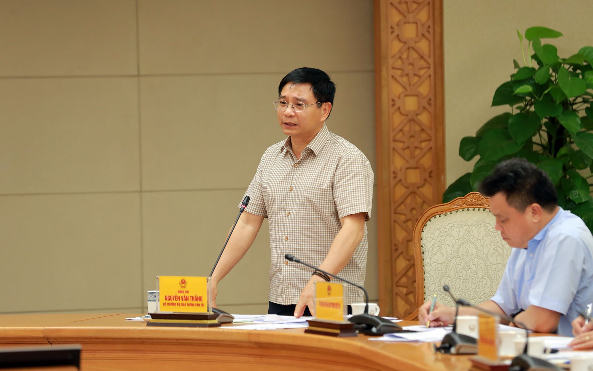 Tập trung giải quyết những vấn đề liên ngành, tạo đột phá, đổi mới trong bảo đảm TTATGT- Ảnh 2. Tập trung giải quyết những vấn đề liên ngành, tạo đột phá, đổi mới trong bảo đảm TTATGT- Ảnh 2.