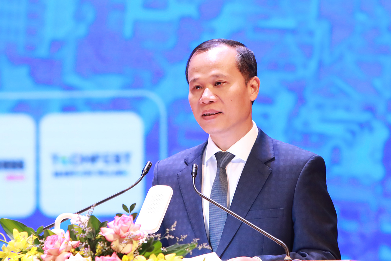Giao quyền Chủ tịch UBND tỉnh Bắc Giang đối với ông Mai Sơn- Ảnh 1. Giao quyền Chủ tịch UBND tỉnh Bắc Giang đối với ông Mai Sơn- Ảnh 1.