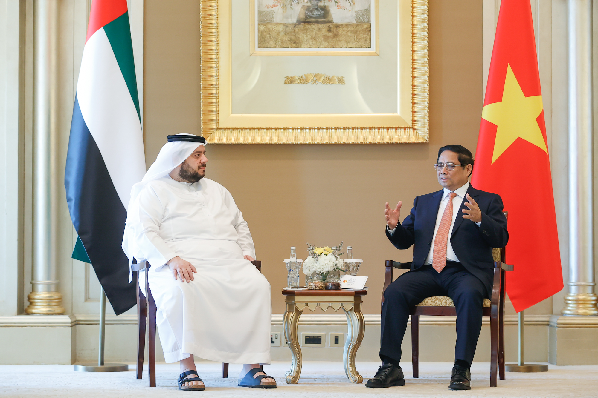 Thủ tướng: UAE là ưu tiên hàng đầu trong hợp tác đầu tư- Ảnh 2. Thủ tướng: UAE là ưu tiên hàng đầu trong hợp tác đầu tư- Ảnh 2.