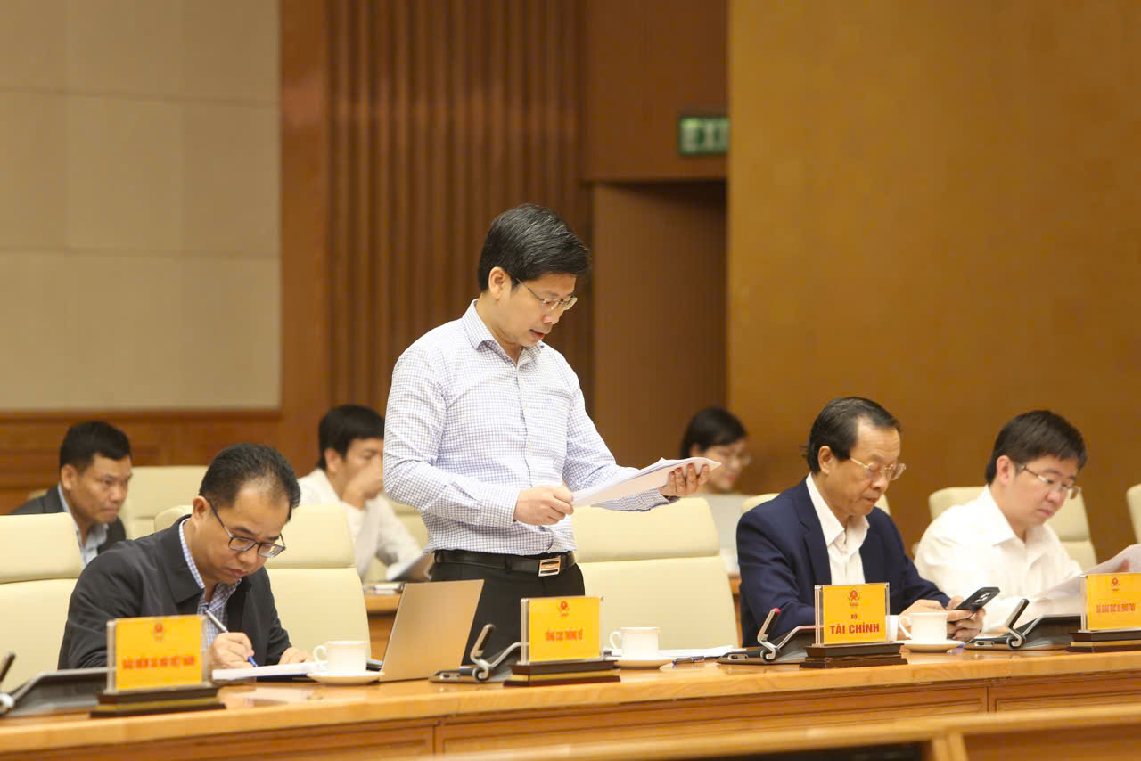 Phó Thủ tướng Hồ Đức Phớc: Phấn đấu năm 2024, CPI không vượt quá 4%- Ảnh 3. Phó Thủ tướng Hồ Đức Phớc: Phấn đấu năm 2024, CPI không vượt quá 4%- Ảnh 3.