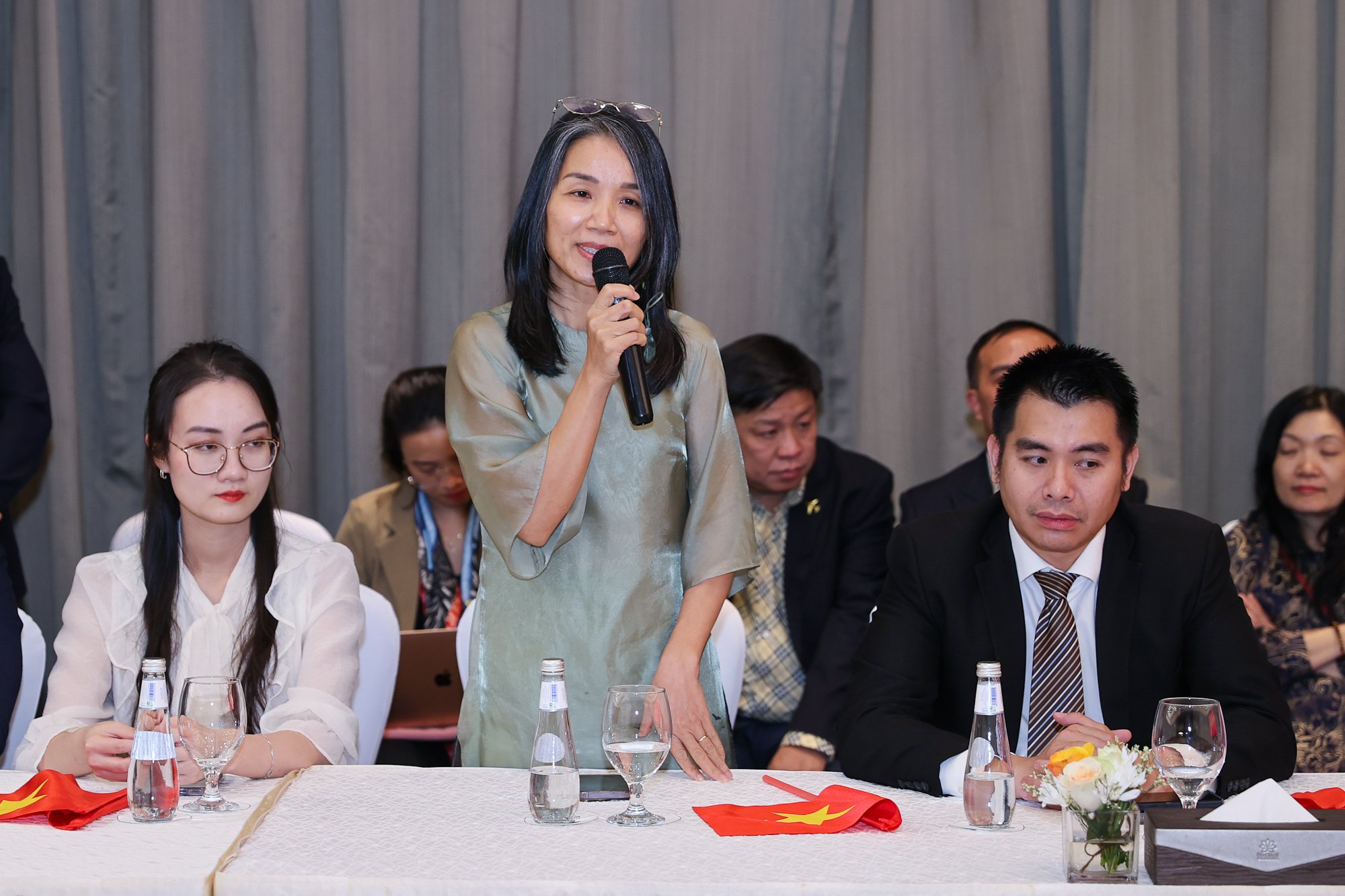 Thủ tướng yêu cầu nhanh chóng, kịp thời, hiệu quả nhất trong bảo hộ công dân- Ảnh 4. Thủ tướng yêu cầu nhanh chóng, kịp thời, hiệu quả nhất trong bảo hộ công dân- Ảnh 4.