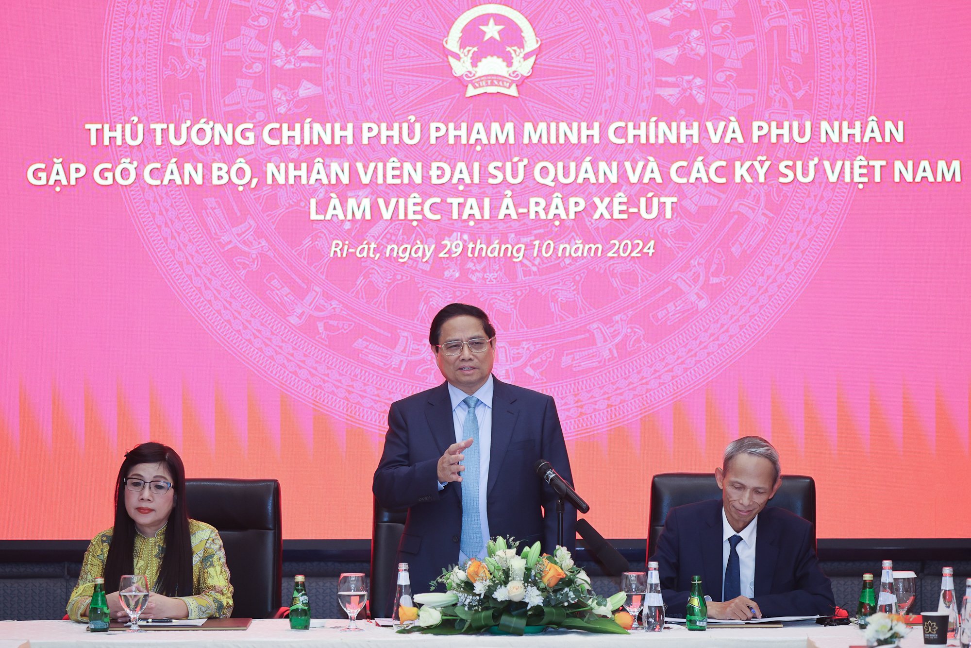 Thủ tướng yêu cầu nhanh chóng, kịp thời, hiệu quả nhất trong bảo hộ công dân- Ảnh 2. Thủ tướng yêu cầu nhanh chóng, kịp thời, hiệu quả nhất trong bảo hộ công dân- Ảnh 2.