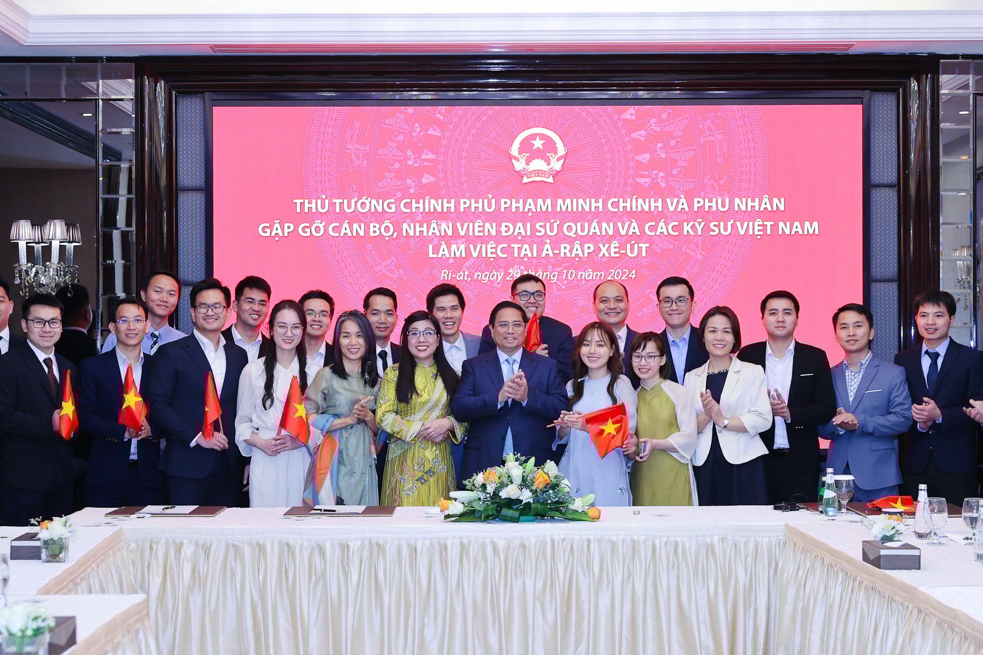 Thủ tướng yêu cầu nhanh chóng, kịp thời, hiệu quả nhất trong bảo hộ công dân- Ảnh 5. Thủ tướng yêu cầu nhanh chóng, kịp thời, hiệu quả nhất trong bảo hộ công dân- Ảnh 5.