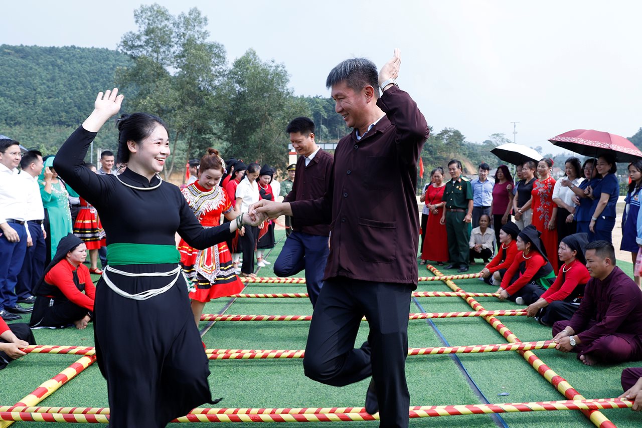 small_20241117_bt-du-dai-doan-ket_37.jpg