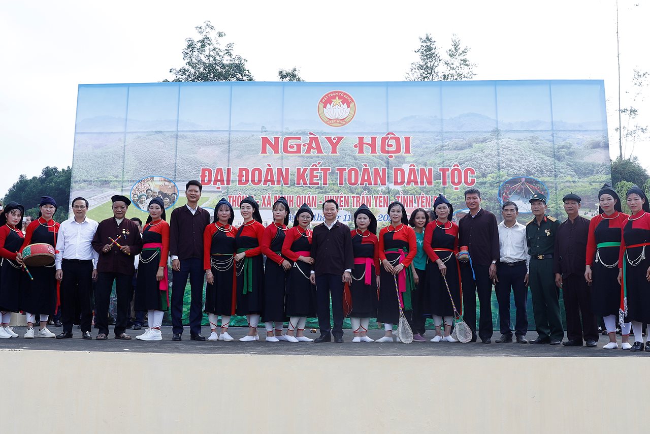 small_20241117_bt-du-dai-doan-ket_41.jpg