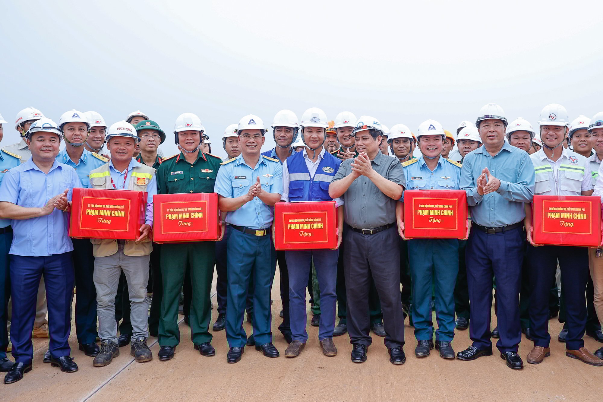 Thủ tướng: Sân bay Long Thành phải hoàn thành trong năm 2025, không thể chậm hơn- Ảnh 6. Thủ tướng: Sân bay Long Thành phải hoàn thành trong năm 2025, không thể chậm hơn- Ảnh 6.