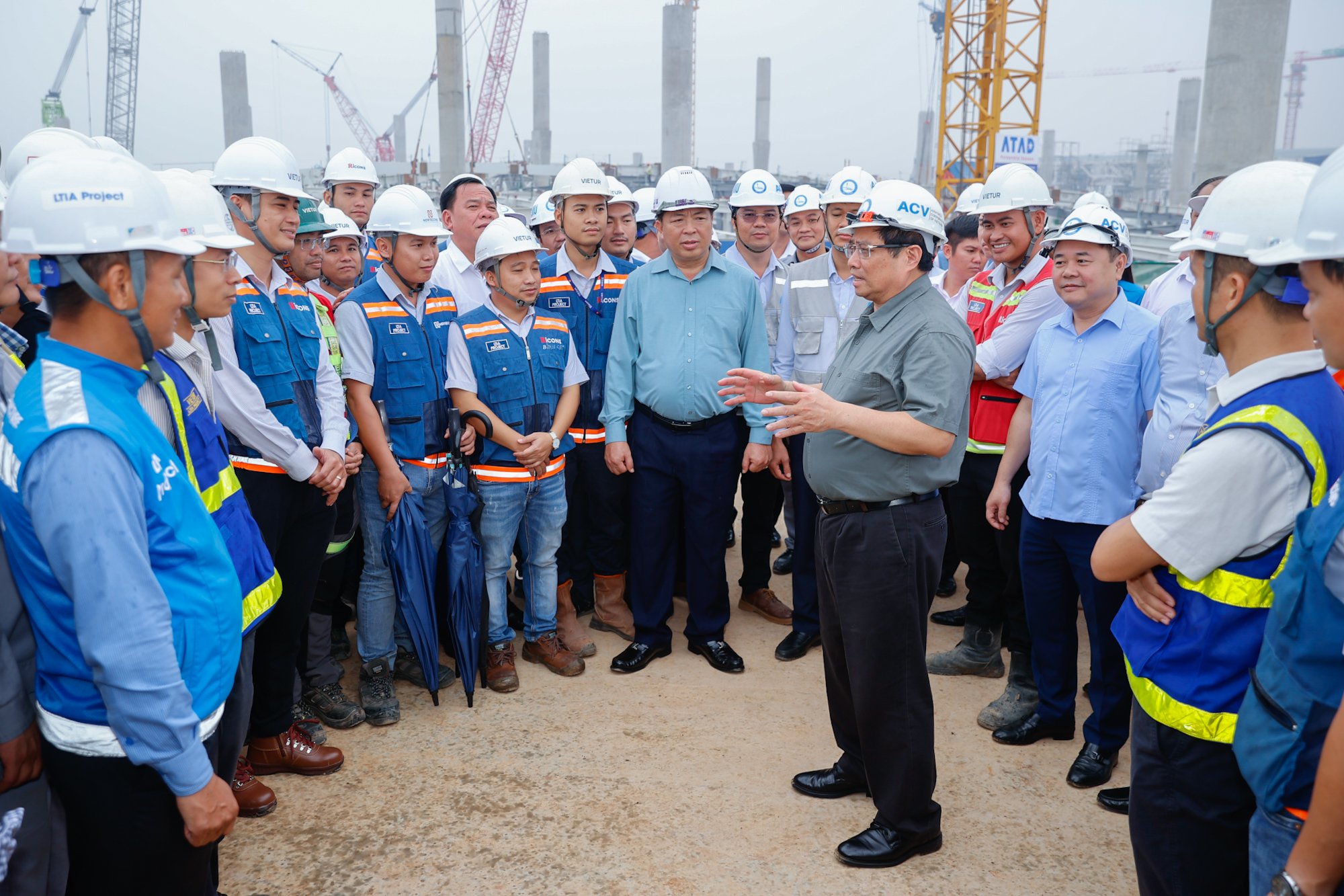Thủ tướng: Sân bay Long Thành phải hoàn thành trong năm 2025, không thể chậm hơn- Ảnh 4. Thủ tướng: Sân bay Long Thành phải hoàn thành trong năm 2025, không thể chậm hơn- Ảnh 4.