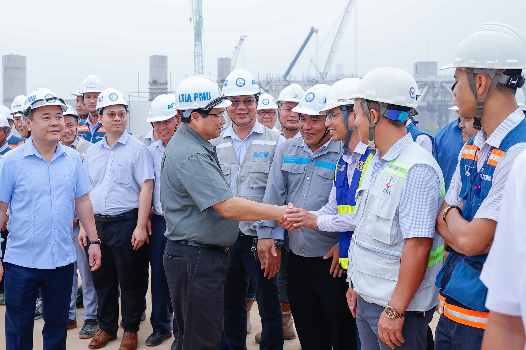 Thủ tướng: Sân bay Long Thành phải hoàn thành trong năm 2025, không thể chậm hơn- Ảnh 5. Thủ tướng: Sân bay Long Thành phải hoàn thành trong năm 2025, không thể chậm hơn- Ảnh 5.