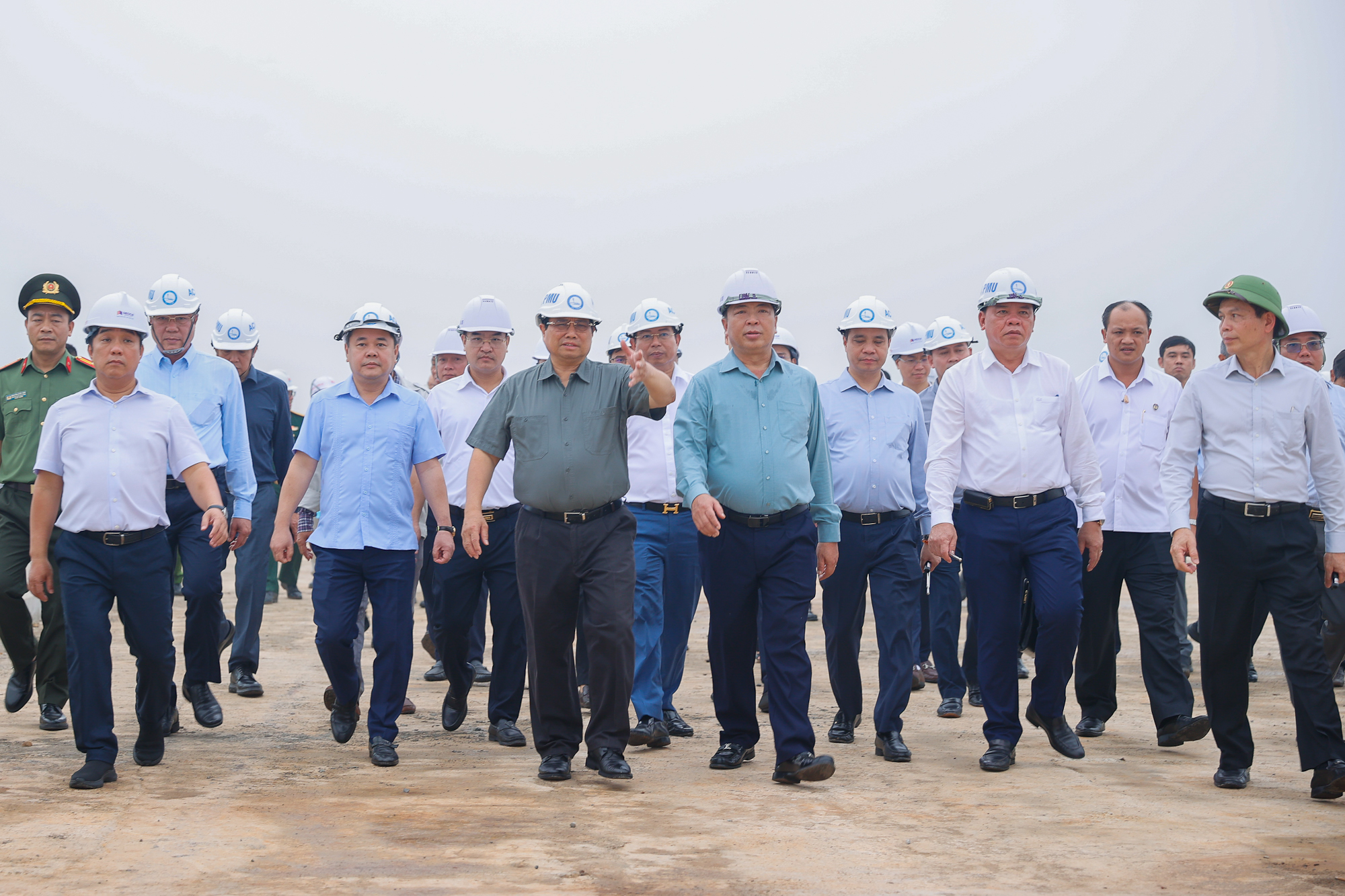 Thủ tướng: Sân bay Long Thành phải hoàn thành trong năm 2025, không thể chậm hơn- Ảnh 1. Thủ tướng: Sân bay Long Thành phải hoàn thành trong năm 2025, không thể chậm hơn- Ảnh 1.
