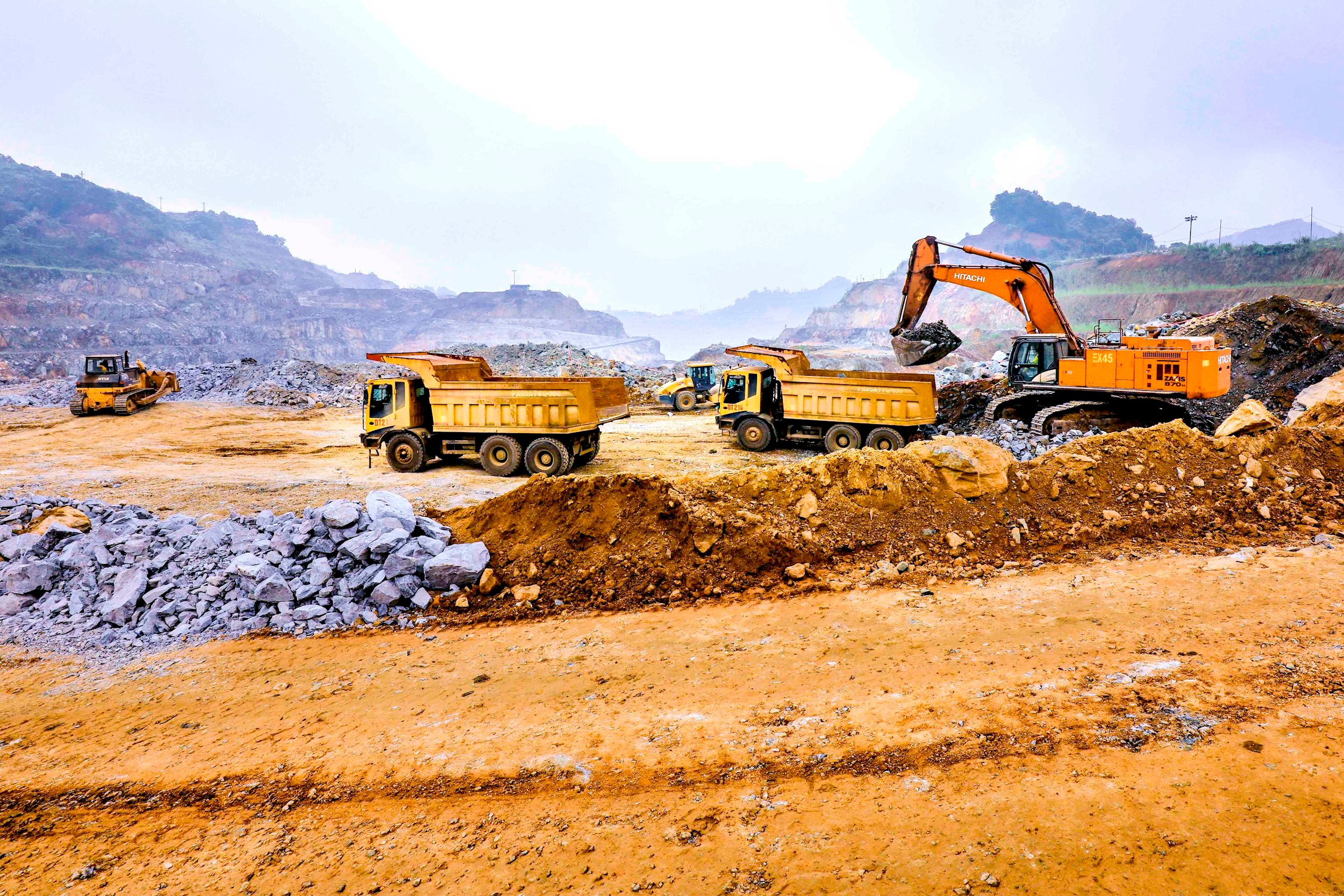 1-masan-high-tech-materials-co-loi-the-nguon-cung-on-dinh-tu-mo-vonfram-da-kim-nui-phao.jpg