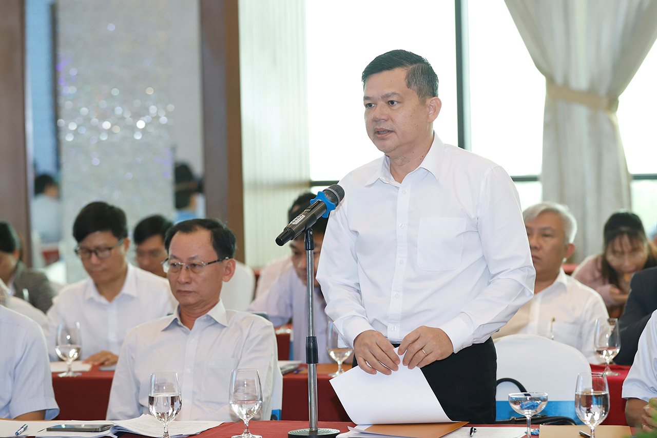 ong-giang-thanh-khoa.jpg