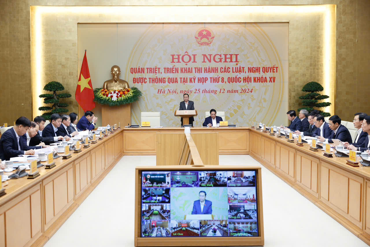 Bảo đảm sự gắn kết giữa công tác xây dựng với thi hành pháp luật- Ảnh 2. Bảo đảm sự gắn kết giữa công tác xây dựng với thi hành pháp luật- Ảnh 2.