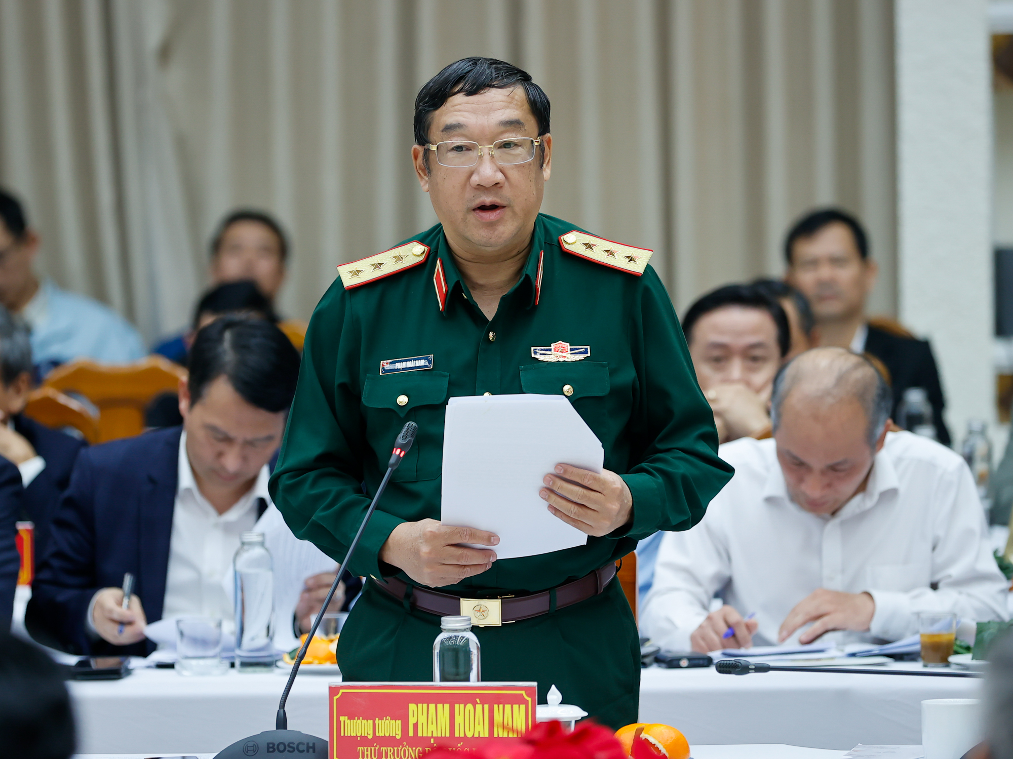 Thủ tướng: Cán bộ Quảng Nam phải bám đất, bám người, 'sống chết' với Quảng Nam để tỉnh đi đầu trong phát triển- Ảnh 8. Thủ tướng: Cán bộ Quảng Nam phải bám đất, bám người, 'sống chết' với Quảng Nam để tỉnh đi đầu trong phát triển- Ảnh 8.
