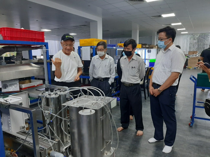 Mặc dù có nhiều ưu điểm, tuy nhiên các trạm thông minh này hiện có giá bán khá cao, hiệu quả hoạt động còn tùy thuộc vào các phần mềm ứng dụng đi kèm. Ảnh: Cục BVTV.