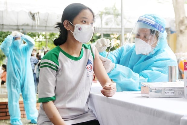ttxvn_tiem_vaccine_tre_em_binh_duong_2710-193139_244.jpg Chương trình phòng, chống dịch Covid-19 đặt mục tiêu bảo đảm đạt tỷ lệ bao phủ vacxin.