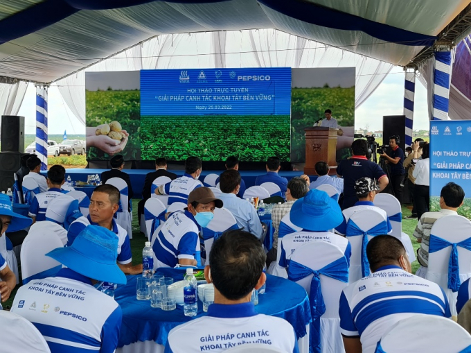 Hội thảo trực tuyến 'Giải pháp canh tác khoai tây bền vững' tại điểm cầu xã Ia Băng (Chư Prông, Gia Lai).