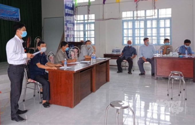 Ngành chức năng tập huấn nâng cao năng lực, bồi dưỡng kiến thức phát triển kinh tế tập thể cho Hợp tác xã Nông nghiệp Vị Thủy I. Ảnh: Trung Chánh.