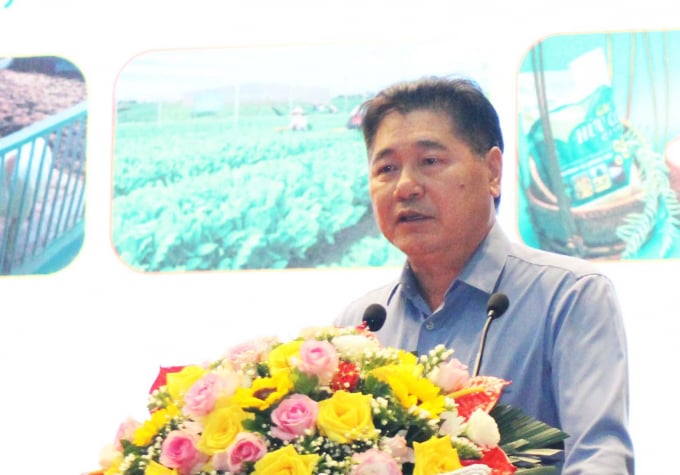 xay-dung-chuoi-lien-ket-cho-nong-nghiep-huu-co-162058_919.jpg Ông Lê Quốc Thanh, Giám đốc Trung tâm Khuyến nông Quốc gia nhấn mạnh vai trò xây dựng chuỗi liên kết sản xuất trong phát triển nông nghiệp hữu cơ. Ảnh: Trung Quân.
