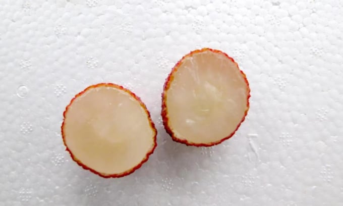 175d3b78-76e7-425f-9543-456fdb6f4921-174143_200.jpeg Hình ảnh cận cảnh trái vải thiều không hạt được lại tạo ở tỉnh Hải Nam, miền nam Trung Quốc. Ảnh: Gao Zhaoyin