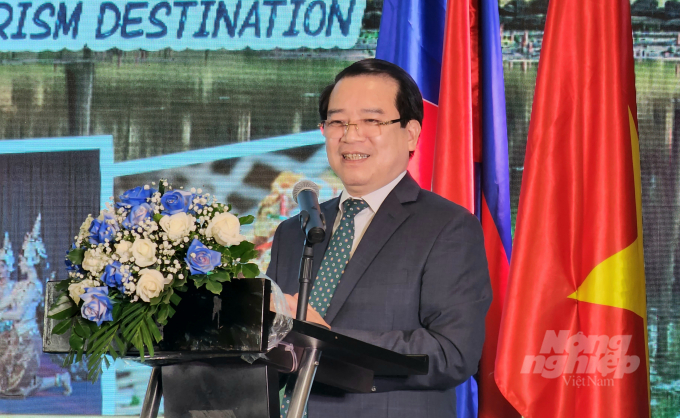 anh-1-175344_670.jpg Ông Hà Văn Siêu, Phó Tổng Cục Trưởng Tổng Cục du lịch Việt Nam đánh giá, Việt Nam là thị trường gửi khách du lịch thứ hai của du lịch Campuchia. Ảnh: Kim Anh.