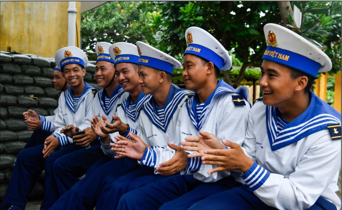 1-nhung-nguoi-linh-tre-111617_951.jpg 'Những người lính trẻ'.