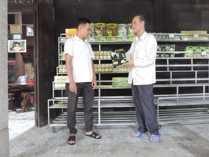 Hầu hết các sản phẩm OCOP được người tiêu dùng đón nhận và đánh giá cao. Ảnh: Hồng Thủy.