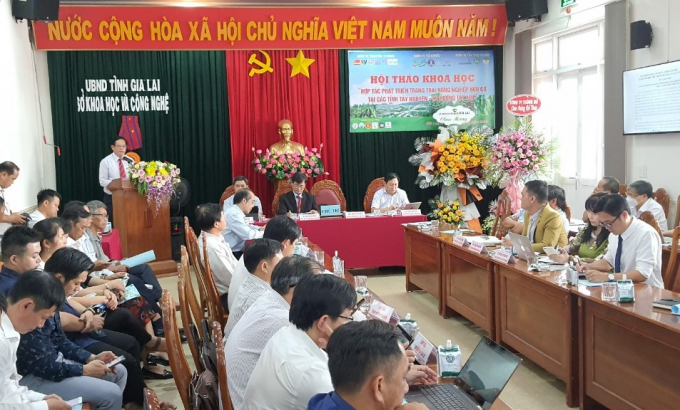 Tại hội thảo, các chuyên gia cho rằng, hợp tác phát triển trang trại nông nghiệp hữu cơ sẽ giúp sản phẩm bền vững hơn. Ảnh: Đăng Lâm.