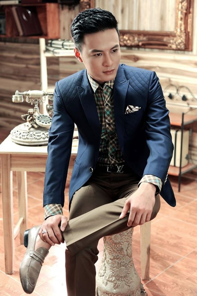 1-hong_dang_1-105106_718.jpg Diễn viên Hồng Đăng thuộc biên chế Nhà hát kịch Hà Nội.