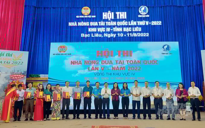 Các đơn vị tham dự Hội thi Nhà nông đua tài toàn quốc khu vực IV tại Bạc Liêu. Ảnh: Lê Hoàng Vũ.