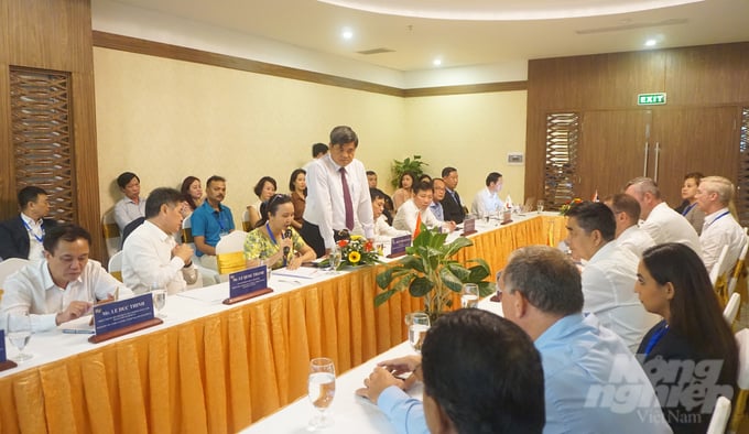 Thứ trưởng Trần Thanh Nam gặp gỡ với đại diện các cơ quan, đối tác quốc tế tại Agritechnica Asia Live 2022. Ảnh: Hữu Đức