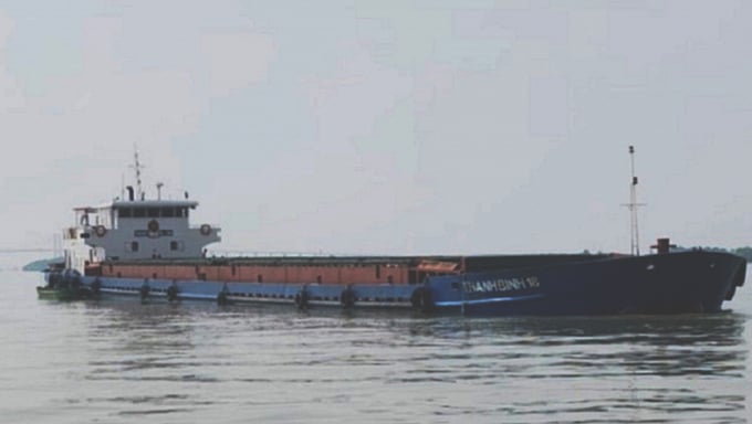 tau-hang-144039_726.jpg Tàu Thanh Bình 18.