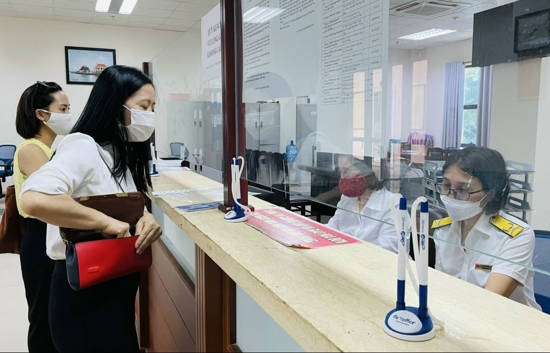xay-dung-co-so-du-lieu-quan-ly-thue-voi-thuong-mai-dien-tu-095336_212.jpeg Thương mại điện tử là lĩnh vực còn mới và nhiều dư địa phát triển tại Việt Nam.